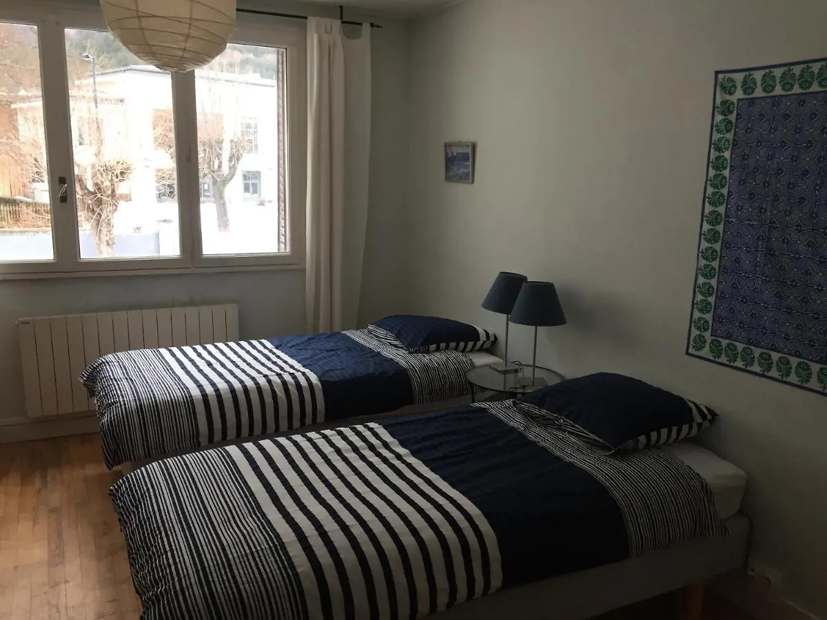 Superbe Appartement A Bourg D'Oisans Avec Terrasse Sud Le Bourg-dʼOisans 아파트